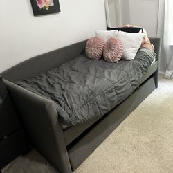 Twin Day Bed + Mattress 