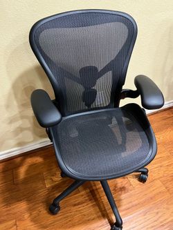 Herman Miller Aeron Gaming Size B Fully Loaded