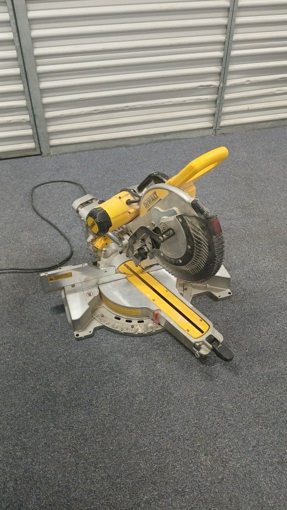 Dewalt