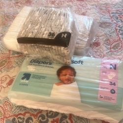 94 Newborn Diapers 