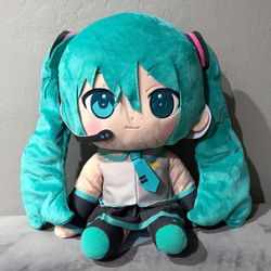 NEW 14” inch Hatsune Miku x Round 1 Exclusive Vocaloid Collab Mini Plush SEGA doll