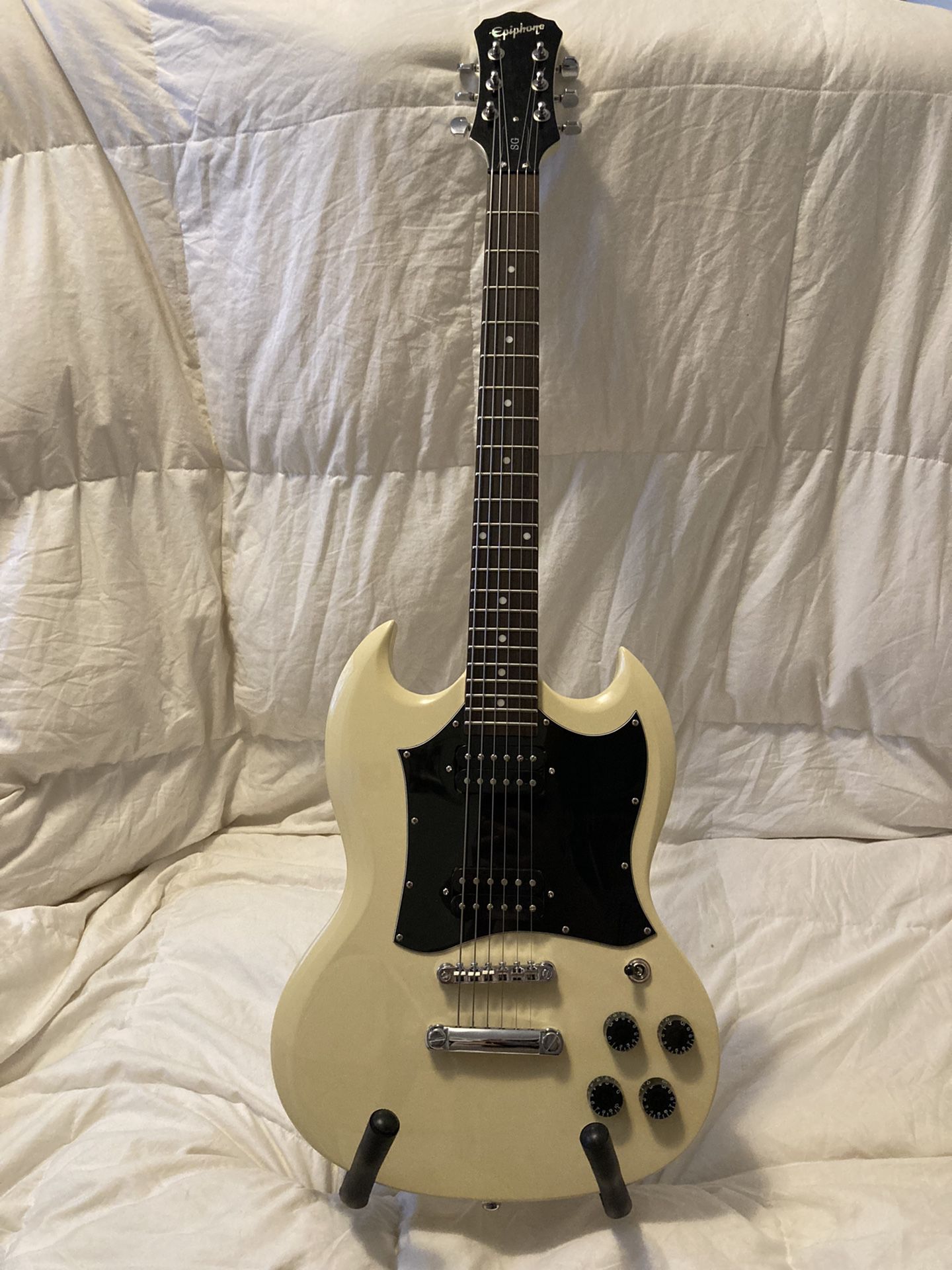 Epiphone SG (with case)