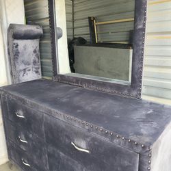 Suede gray bedroom queen set with mattress