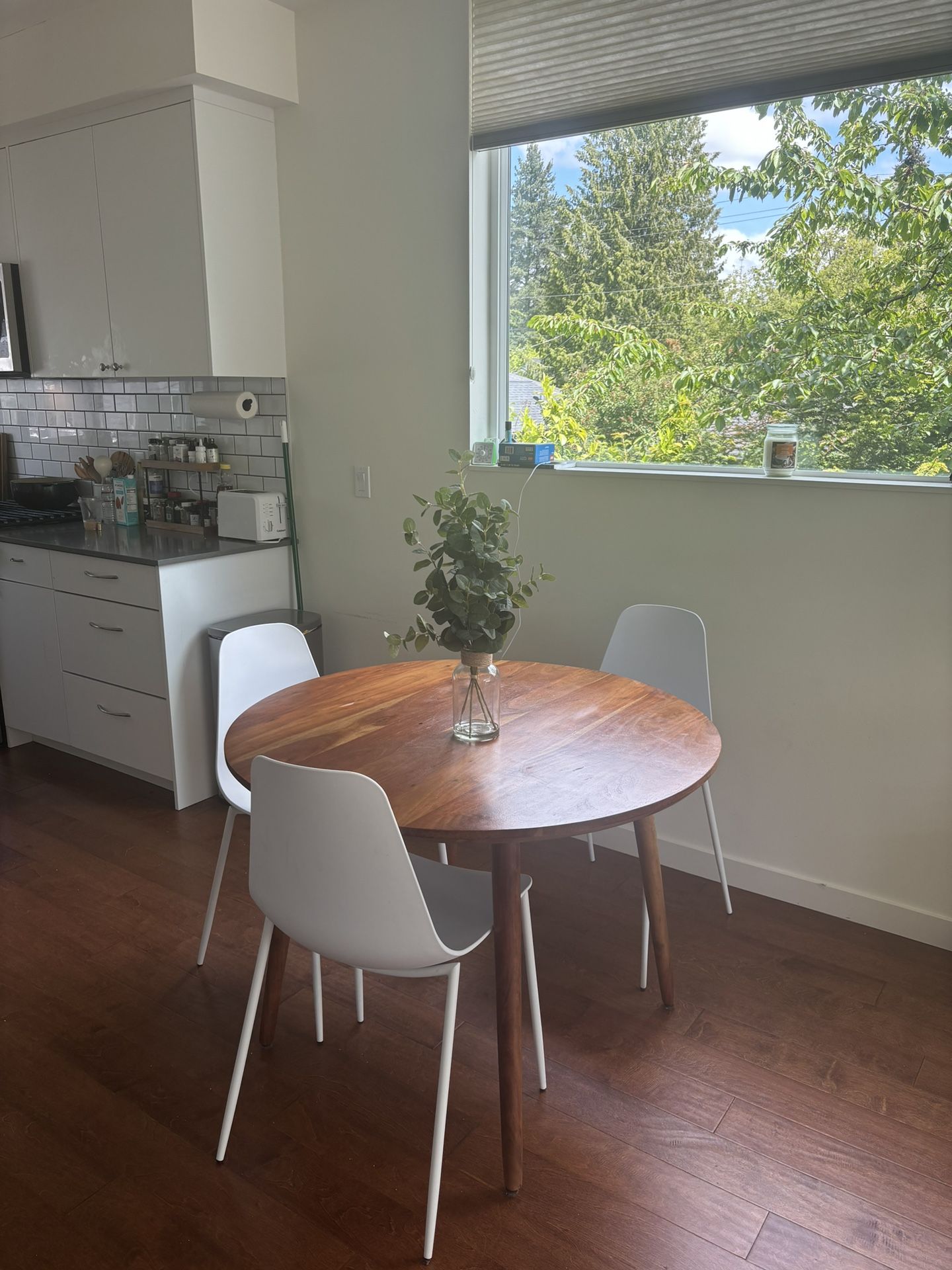 Round Teak dining Table