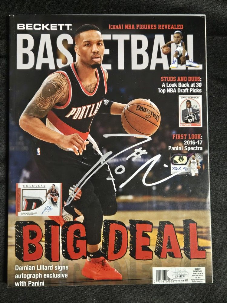 Damian Lillard Portland Trailblazers Signed 2017 Beckett Magazine JSA Authenticated