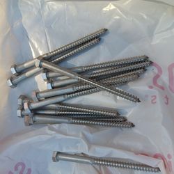 Over 1000 Stainless Steel Lag Bolts 4.5 Inches Long