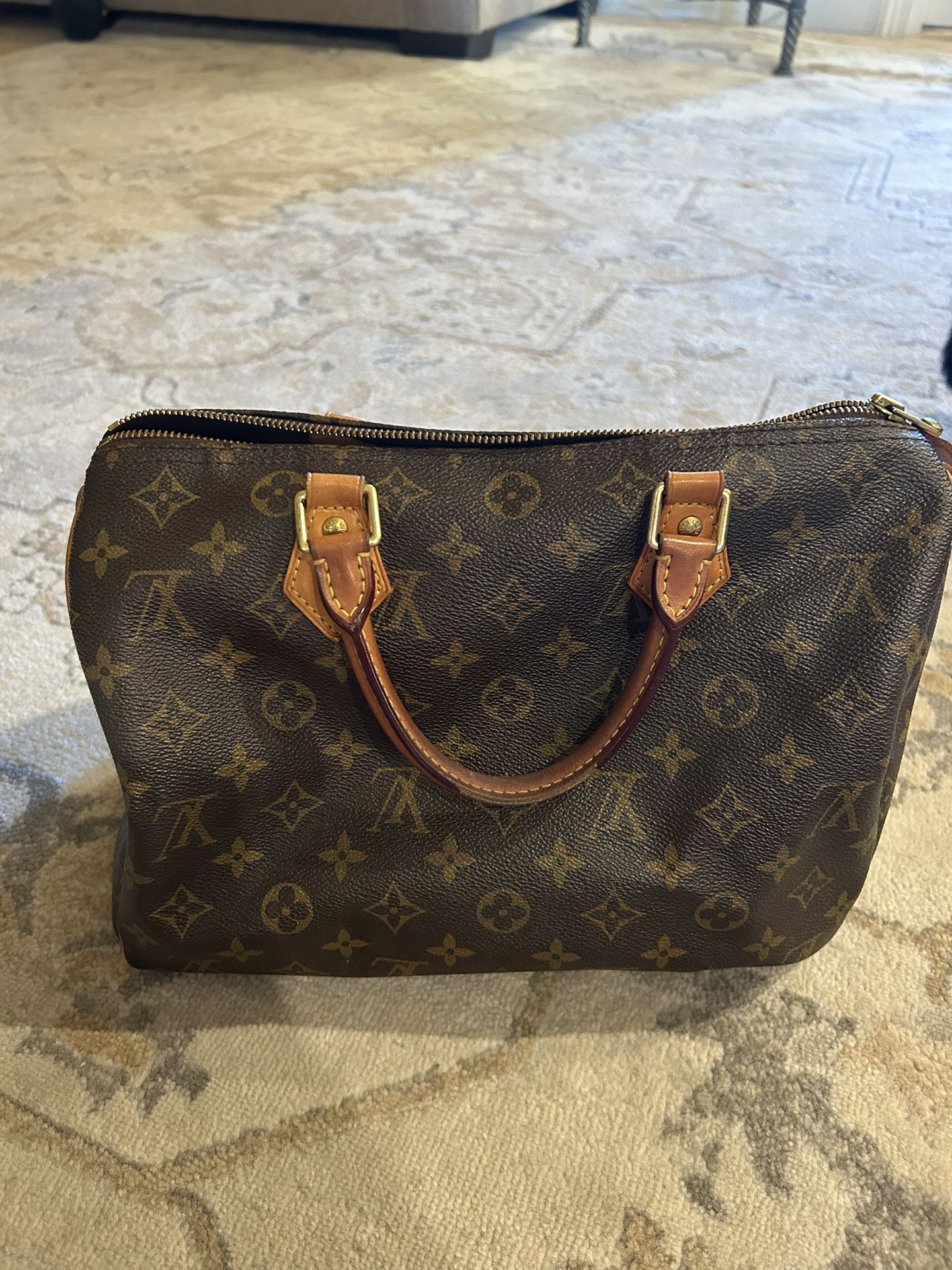 Authentic Louis Vuitton Handbag Not Fake for Sale in Portland, OR