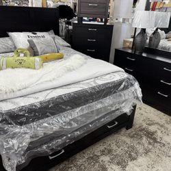 DELIVERY AND INSTALLATION AVAILABLE - 5pc Black color Ava in many size - Bedroom Set (BRAND NEW 📦)