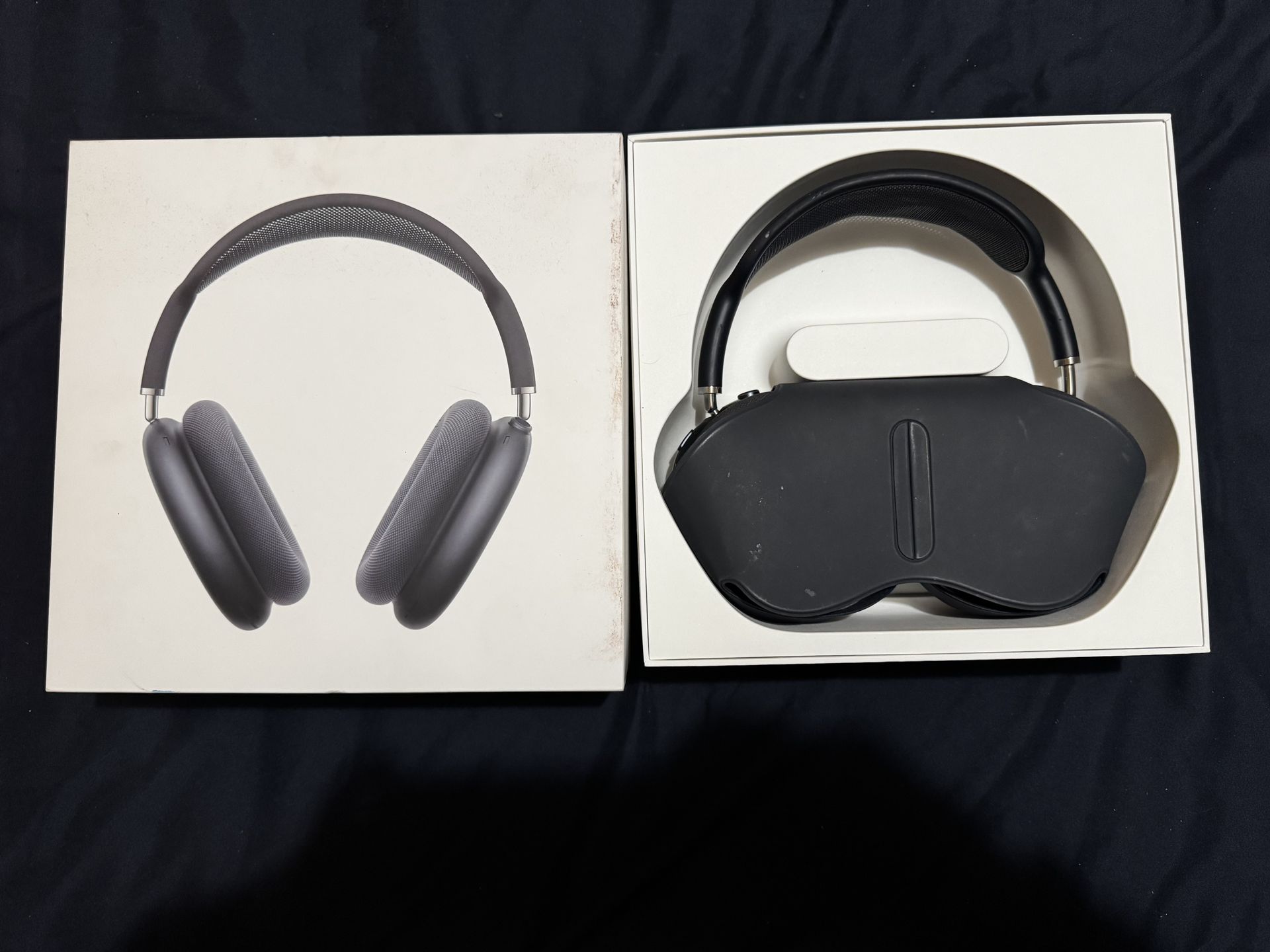 Apple AirPods Max with USB-C-Midnight