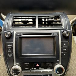 2012-2017 Toyota Camry Radio And Climate Control