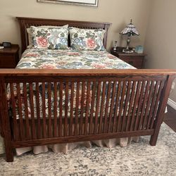 Queen Bed Set