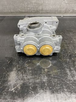 DODGE 2012 CALIBER 2.0 OIL PUMP