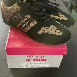 Team La Rosa Size 7 Women’s 
