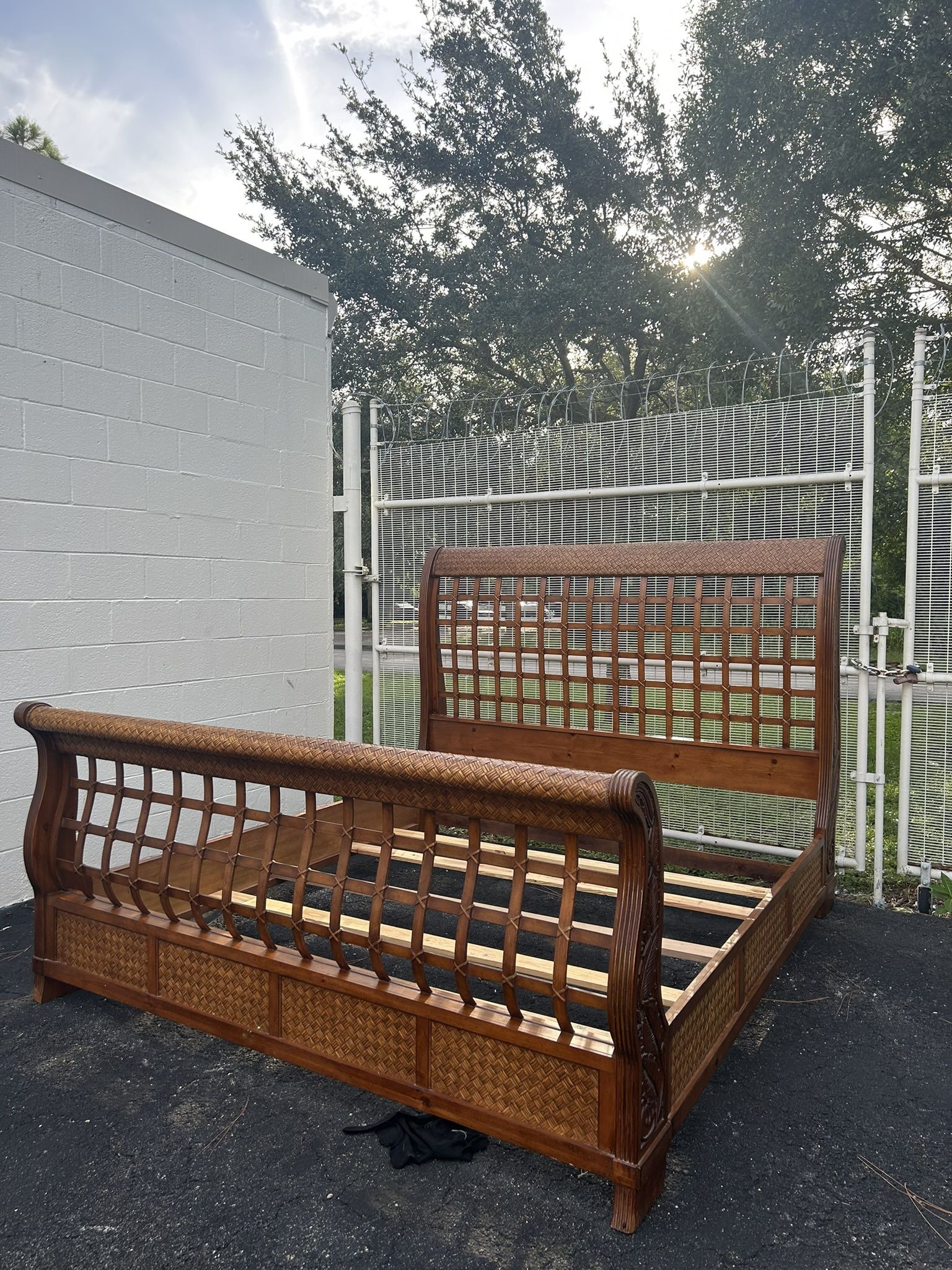 Tommy Bahama Style Bedroom Set Deliver Available