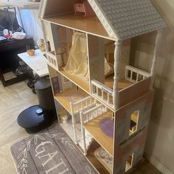 Doll house