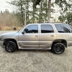 2005 GMC Yukon XL Series SLT