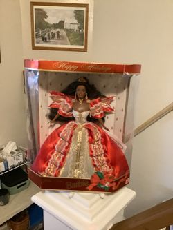 Happy Holiday Barbie, The Box On The Top Is Ripped 