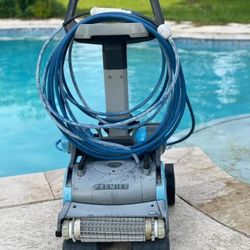 Dolphin Robotic Pool Cleaner & Caddy 