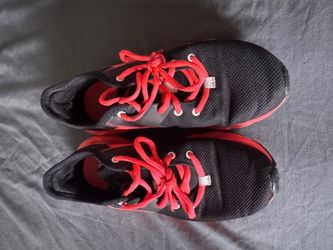 Pumas women shoes