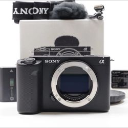 Sony ZVE1 Mirrorless Camera