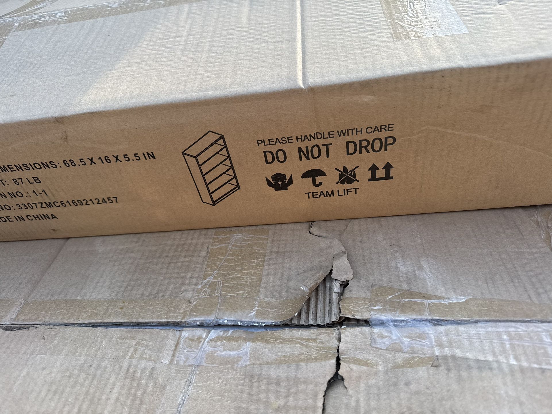 20$ Bookshelves New In Box