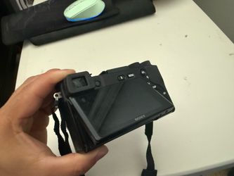 Sony A6100