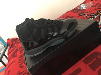 Cap n Gown 11s size 10