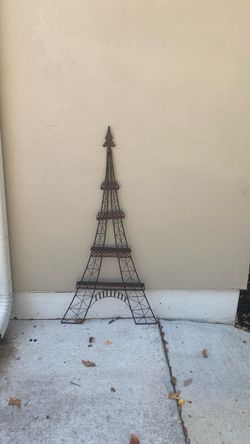 Metal Eiffel Tower Decorative Sculpture
