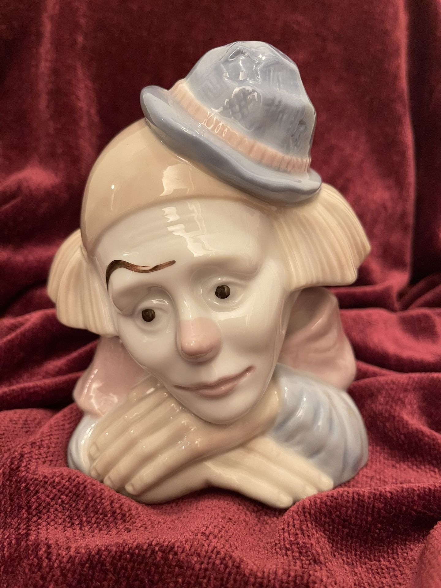 Feelings , Clown Figurine