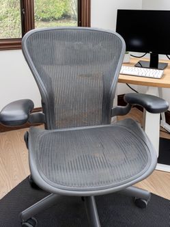 Herman Miller Aeron B Office Ergonomic Mesh Chair