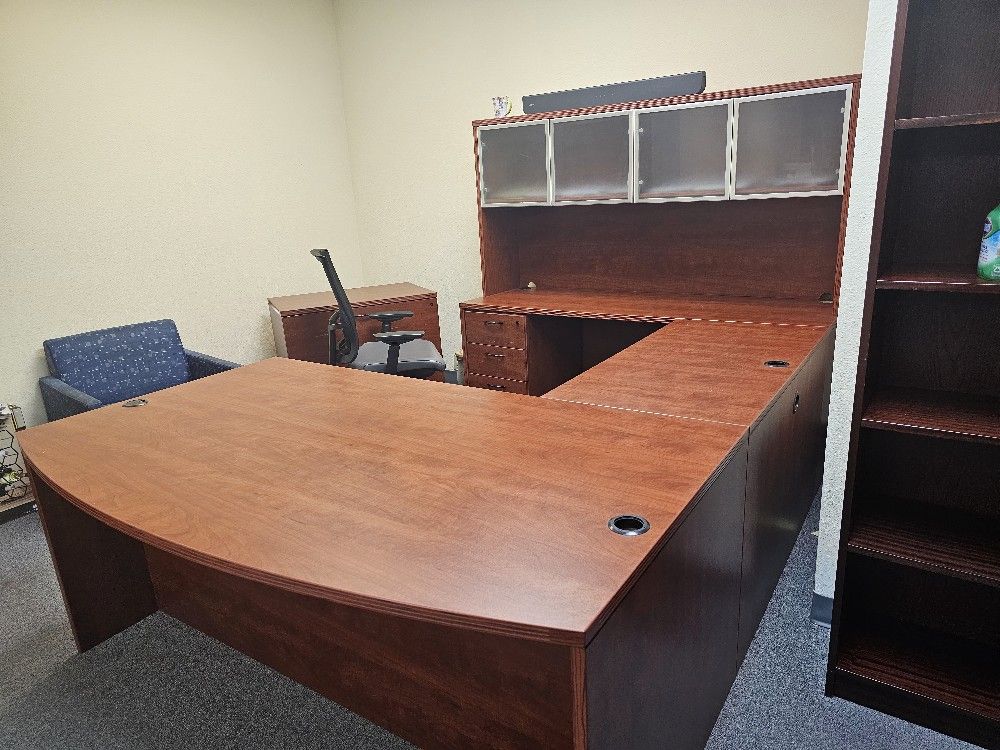 Executive Office Desk 