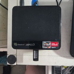 Beelink SER5 Mini PC AMD Ryzen 5 5560U 16GB RAM 500GB SSD HD
