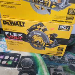 Saw Dewalt 