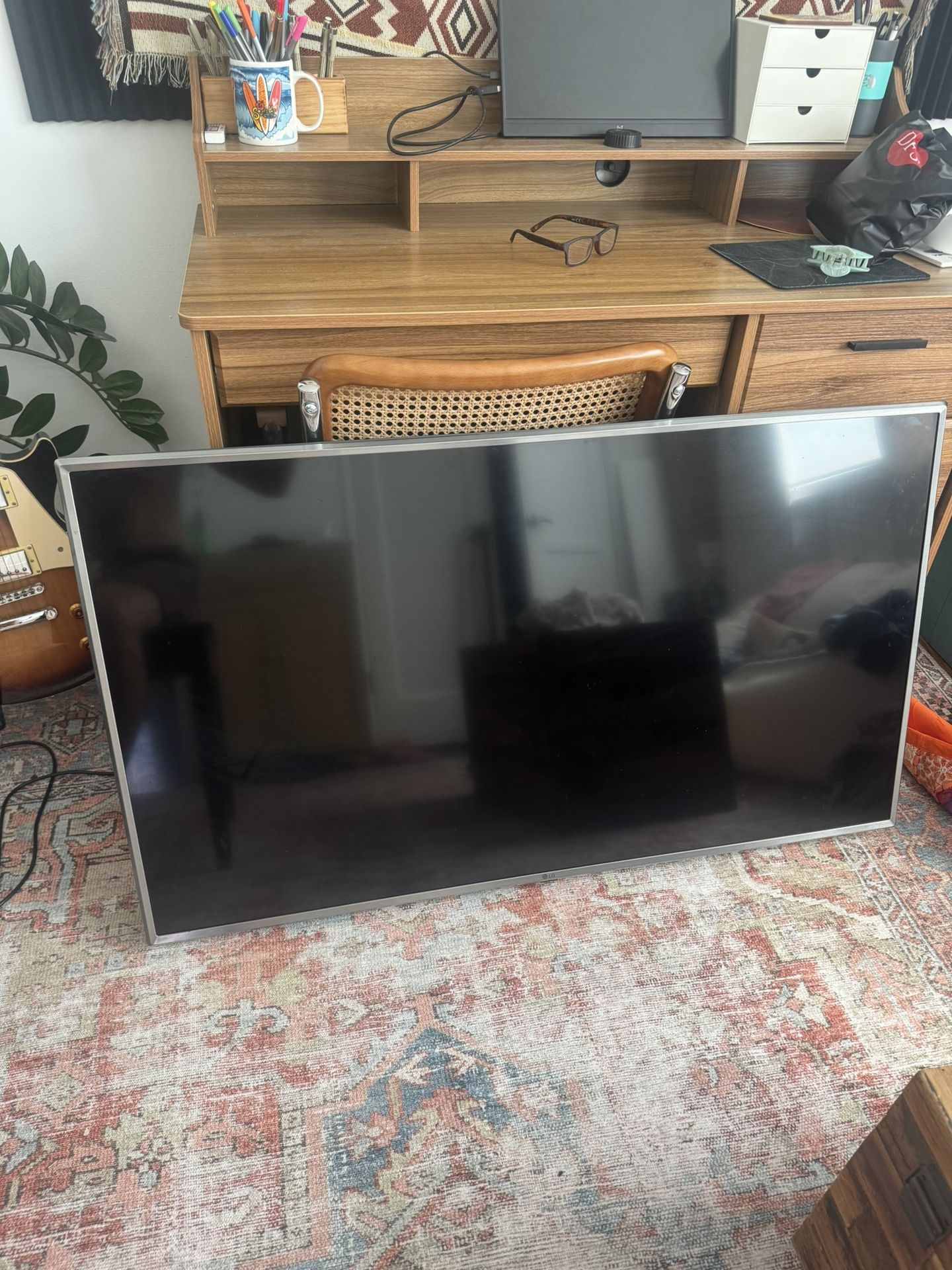 LG TV 51” wall mount included