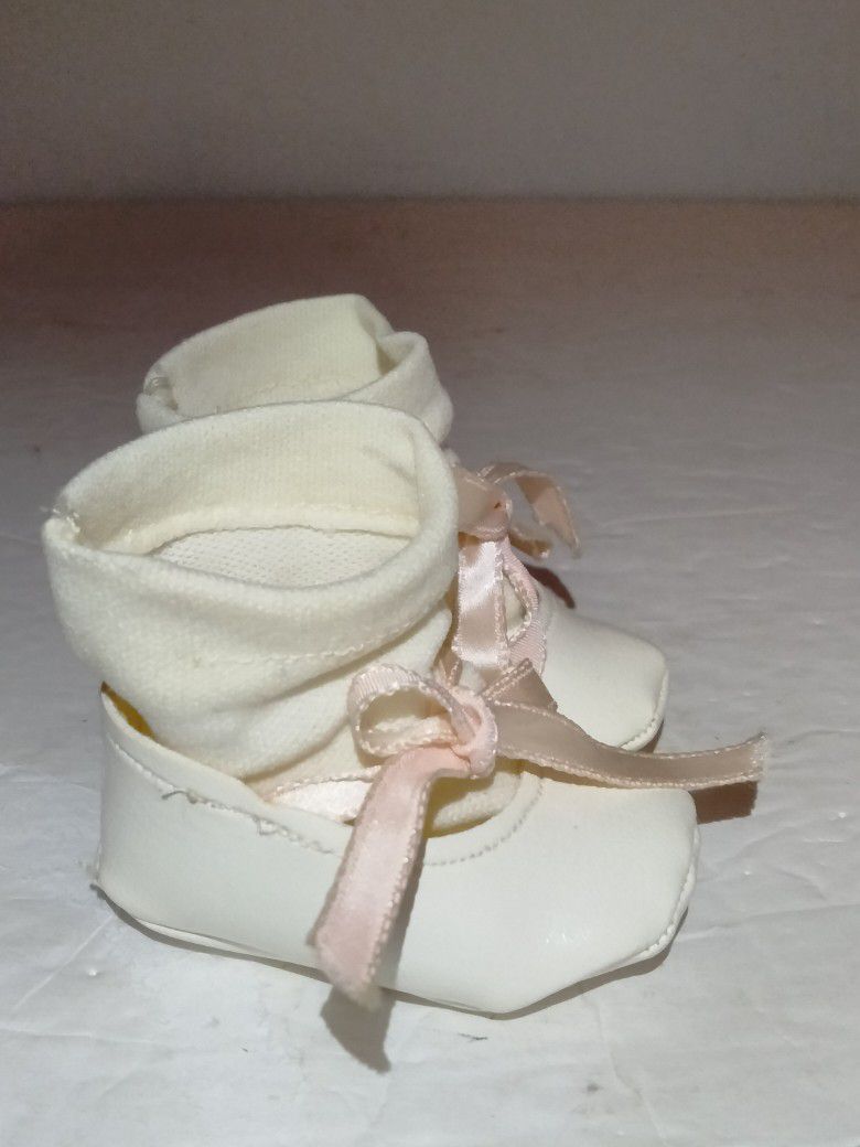 Vintage Madame Alexander McGuffey Baby Doll 1962 Socks and Shoes only For 19" Doll