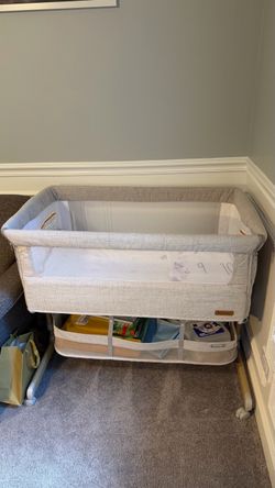 Besrey Baby Bassinet with Storage Basket
