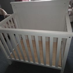 Baby Crib Good Conditions