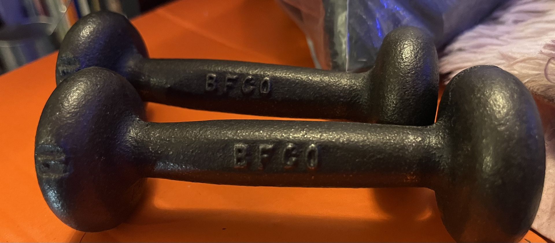 Vintage Cast Iron 1lb Dumbbells 