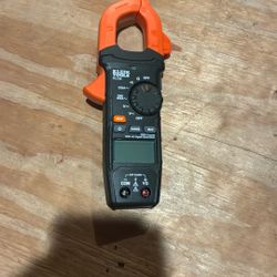 Auto-Ranging Digital Clamp Meter