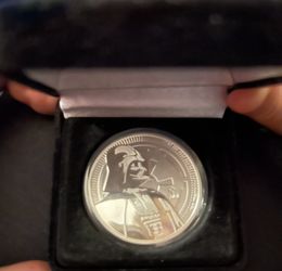 ELIZABETH NIUE TWO DOLLARRS (2017) DARTH VADER