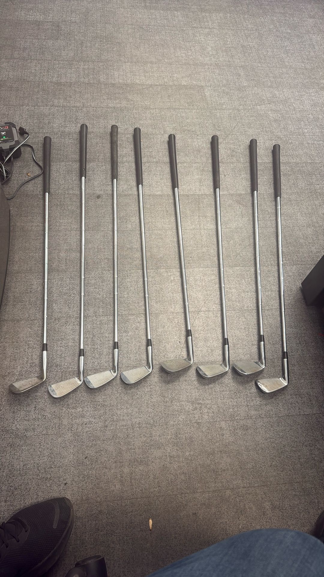 Wilson WL 100 Irons 3-9 PW 60o