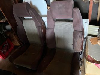 1980 Toyota Supra seats dark brown-needs work
