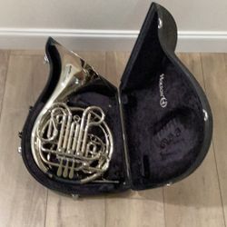 French Horn Holton H179 And Case