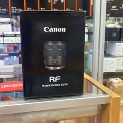 Canon RF 85mm F2 