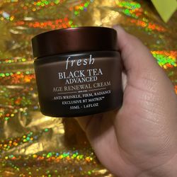 Black Tea Advanced Age Renewal Cream 
