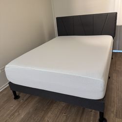 Zinus Mattress/Bed frame 