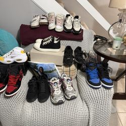 Sneaker Size 10 And 9.5