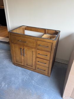 36 inch Wood bathroom vanity Brand New
