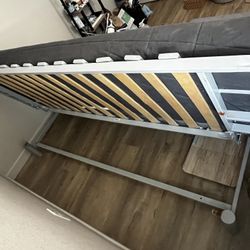FULLSIZE FUTON FRAME & MATTRESS