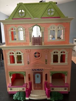 Fisher price dollhouse
